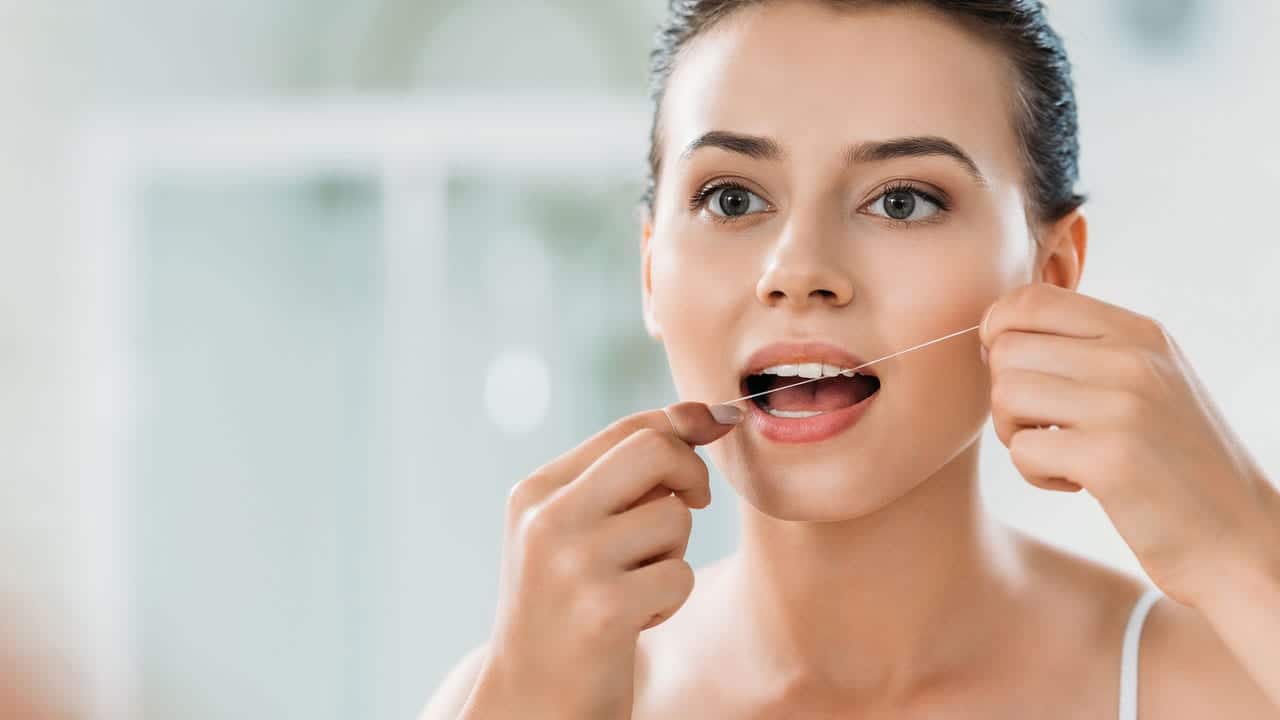 The Link Between Poor Flossing and Gum Disease Bath